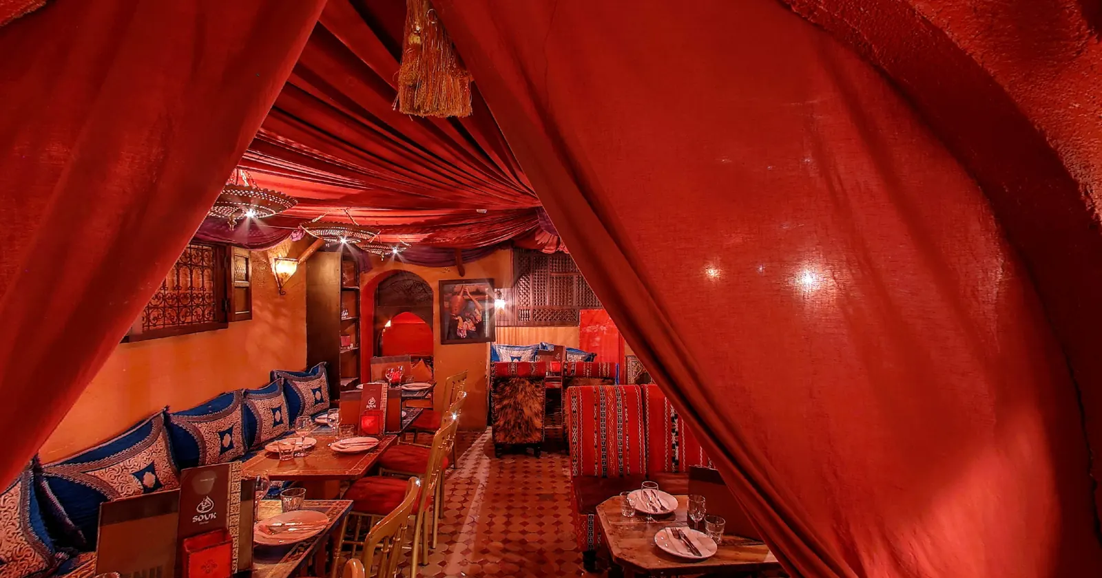 The bar at Souk Bazaar - a view from our 360° virtual tour