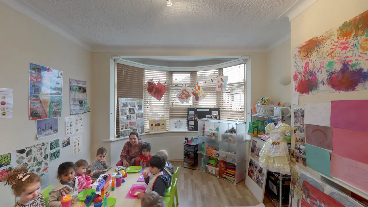 Shannon Child Care, London - preview